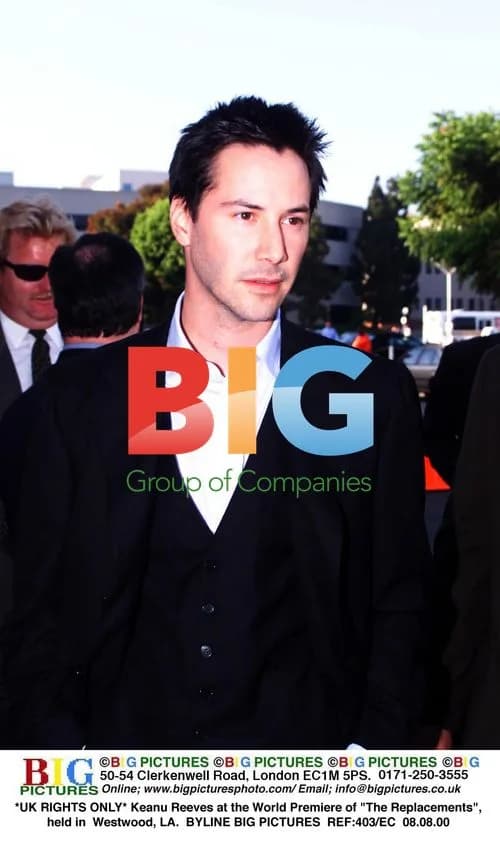 Keanu Reeves at "The Replacements" Premiere