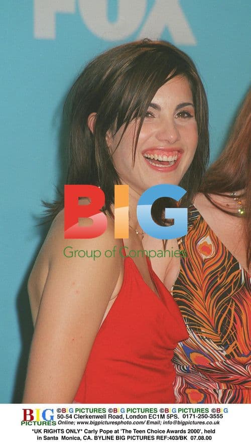 Carly Pope at Teen Choice Awards 2000