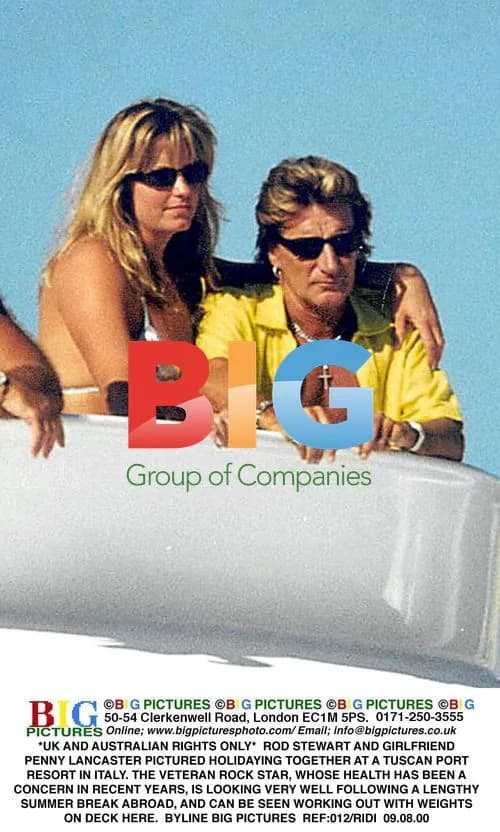 Rod Stewart and Penny Lancaster Vacation in Italy
