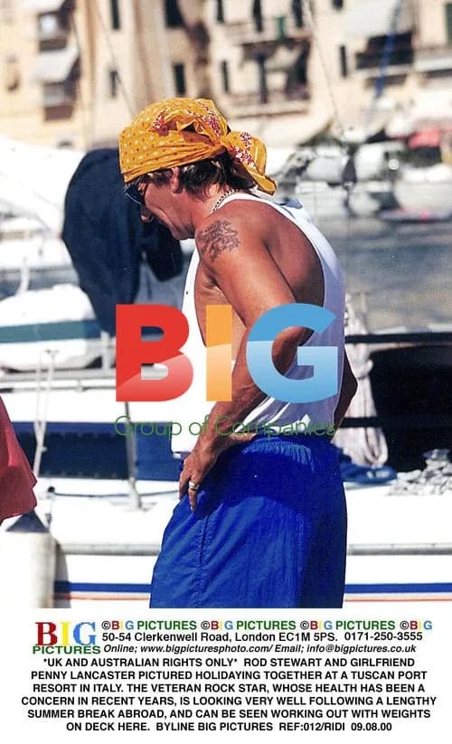 Rod Stewart and Penny Lancaster on Holiday in Italy