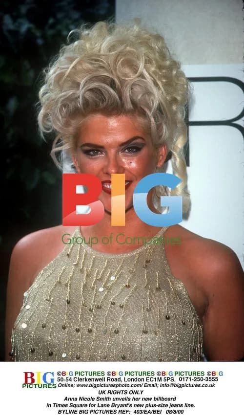 Anna Nicole Smith Unveils Plus-Size Jeans Billboard