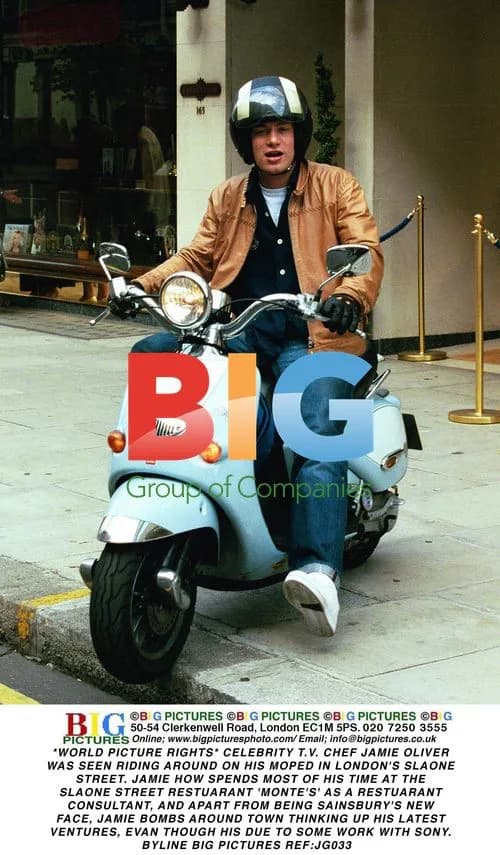 Jamie Oliver Spotted on Moped in London