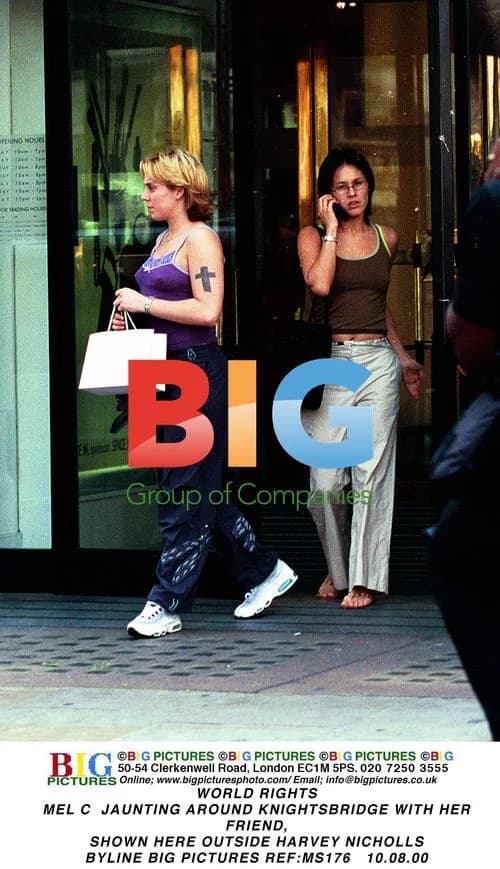 Mel C Shopping with Friend in Knightsbridge