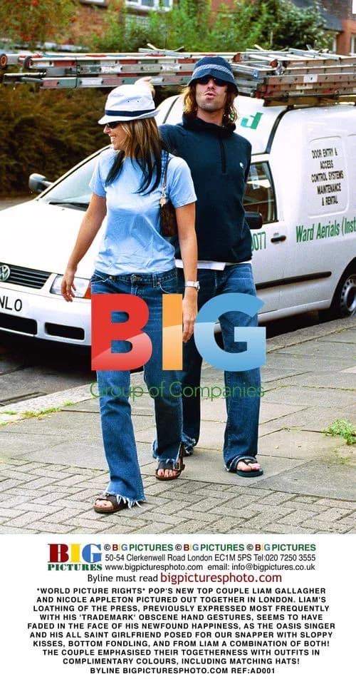 Liam Gallagher and Nicole Appleton Share PDA