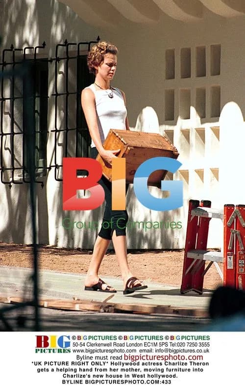 Charlize Theron moves into new home with mom