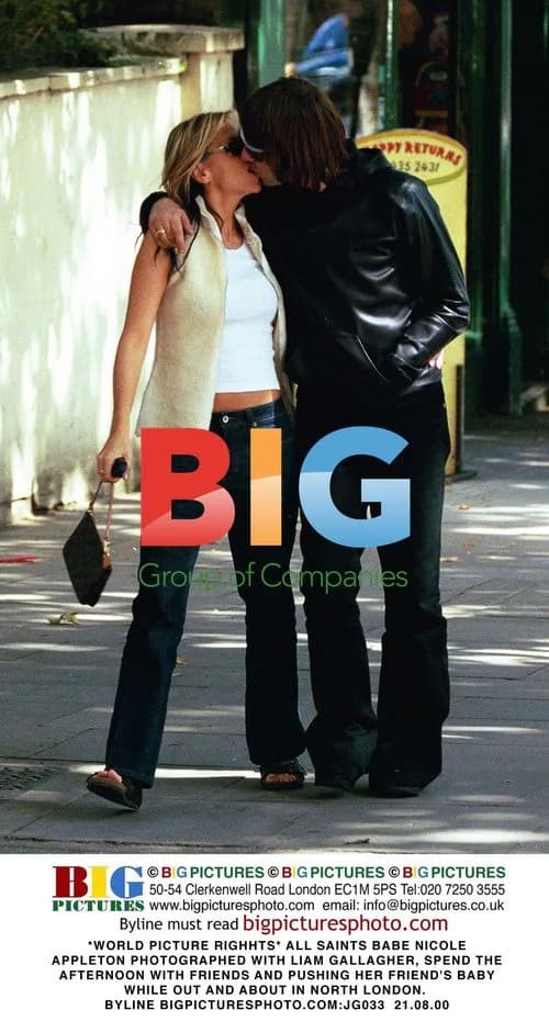 Nicole Appleton and Liam Gallagher in North London