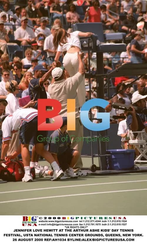 Jennifer Love Hewitt at Arthur Ashe Kids' Day