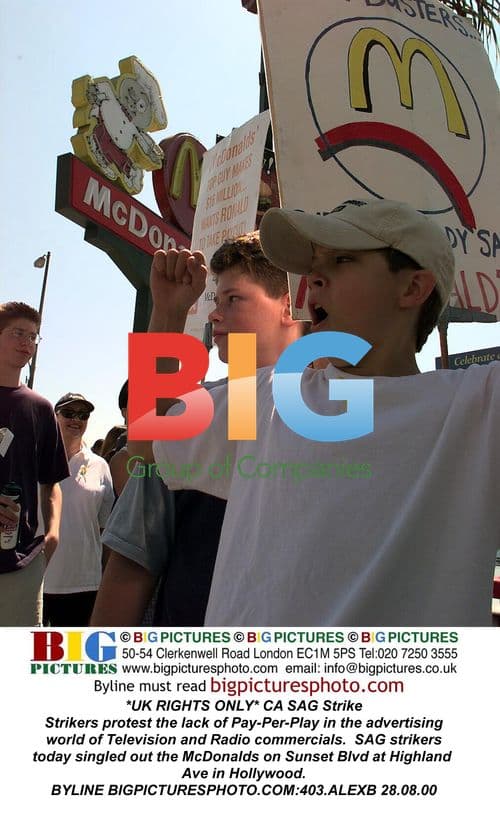 SAG Strikers Protest Pay-Per-Play at McDonald's