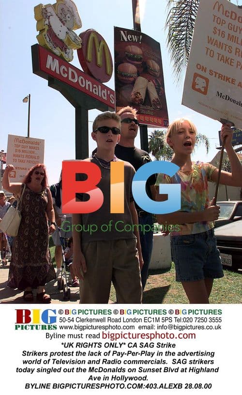 SAG Strikers Protest Pay-Per-Play at McDonald's