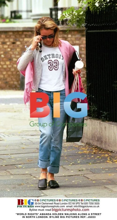 AMANDA HOLDEN WALKING IN NORTH LONDON