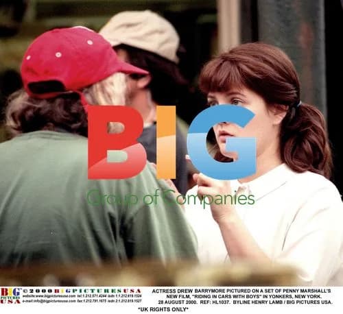 Drew Barrymore on set of 'Riding in Cars with Boys'
