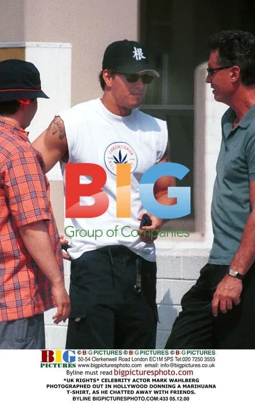 MARK WAHLBERG WEARING MARIHUANA T-SHIRT