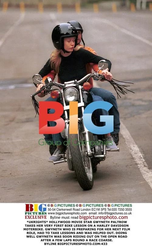 Gwyneth Paltrow's First Bike Lesson