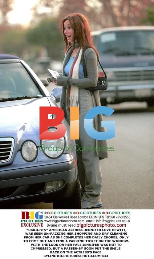 Jennifer Love Hewitt Finds Parking Ticket