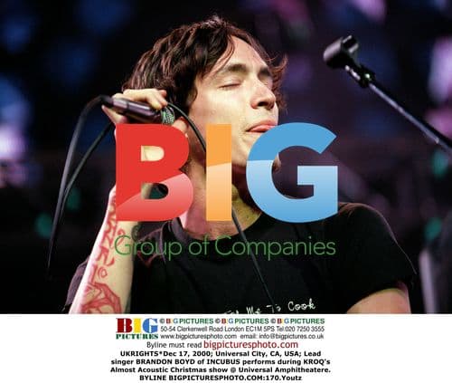 BRANDON BOYD of INCUBUS at KROQ's Almost Acoustic Christmas