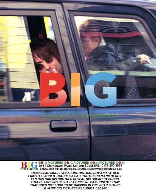 Liam Gallagher Catches a Cab