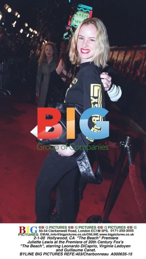 Juliette Lewis at "The Beach" Premiere