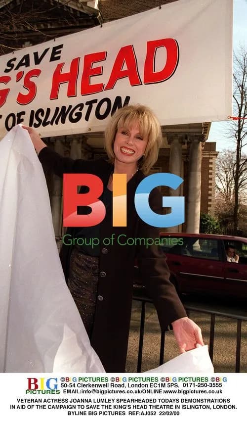 Joanna Lumley leads King's Head Theatre protest