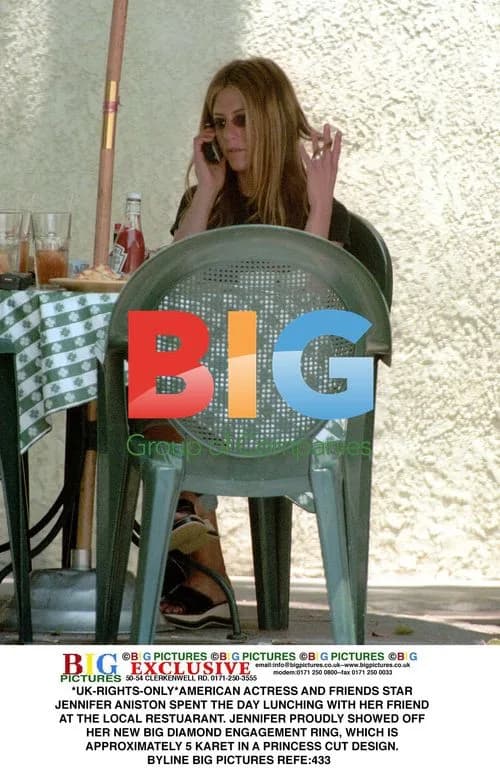 Jennifer Aniston Shows Off Engagement Ring