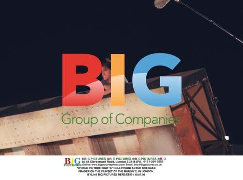 Brendan Fraser on set of The Mummy 2