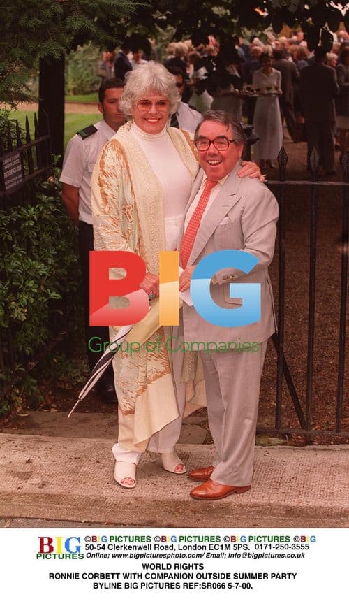 Ronnie Corbett at Summer Party