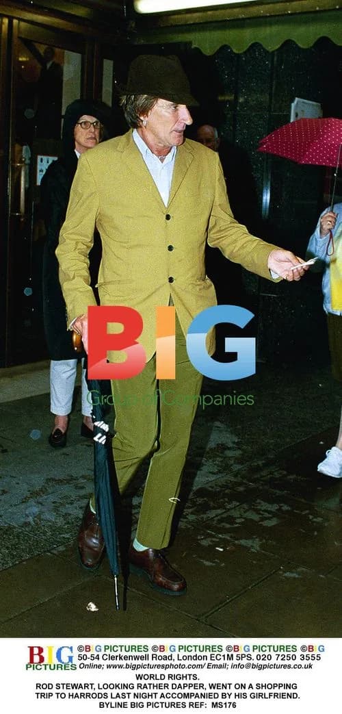 Rod Stewart Shopping at Harrods with Girlfriend