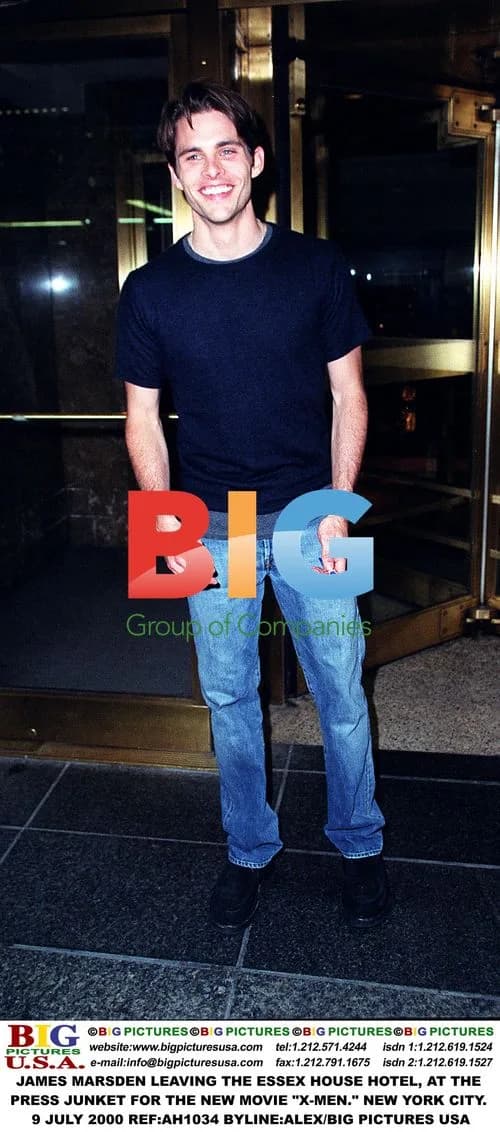 James Marsden Leaves Essex House Hotel