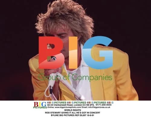 Rod Stewart Performs Energetically on Stage