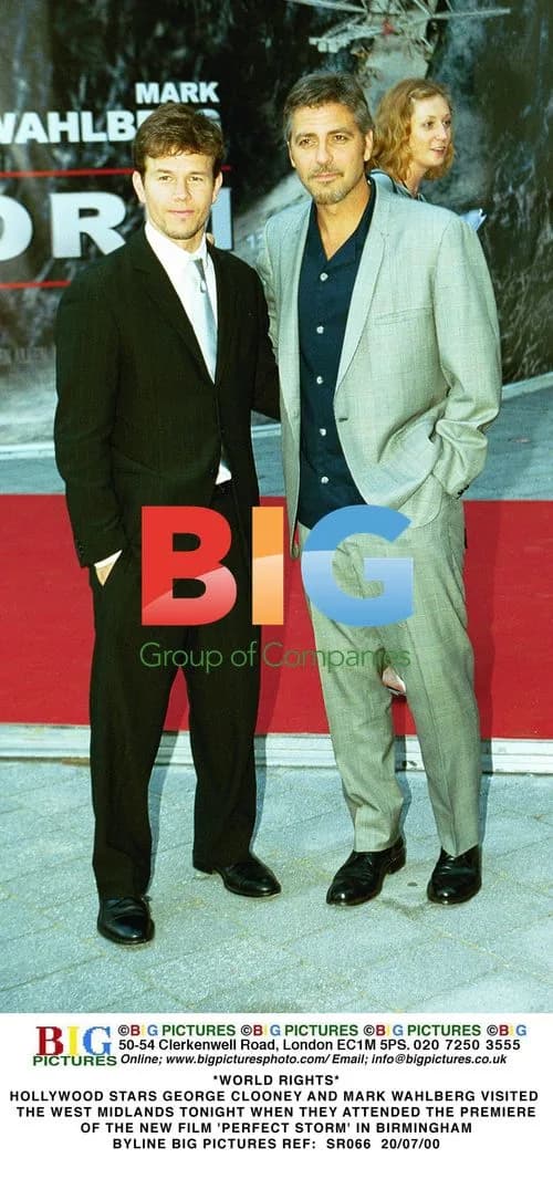 Clooney and Wahlberg at 'Perfect Storm' Premiere