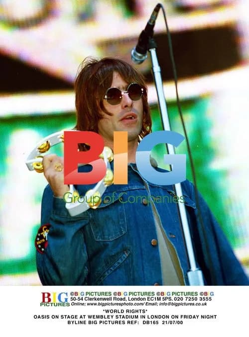 Oasis Performs at Wembley Stadium