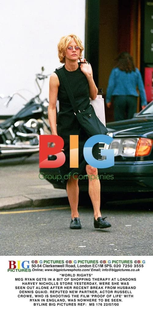 Meg Ryan Shopping in London