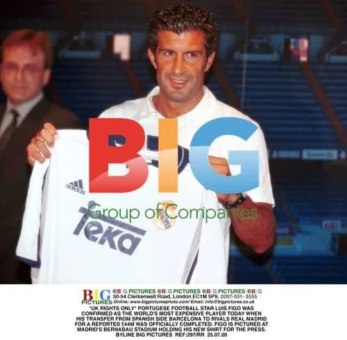 Luis Figo Joins Real Madrid for £44M