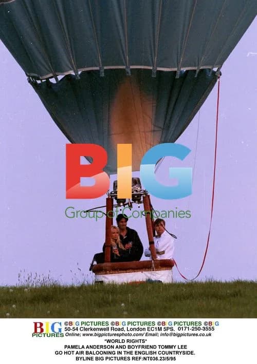 Pamela Anderson and Tommy Lee Hot Air Ballooning