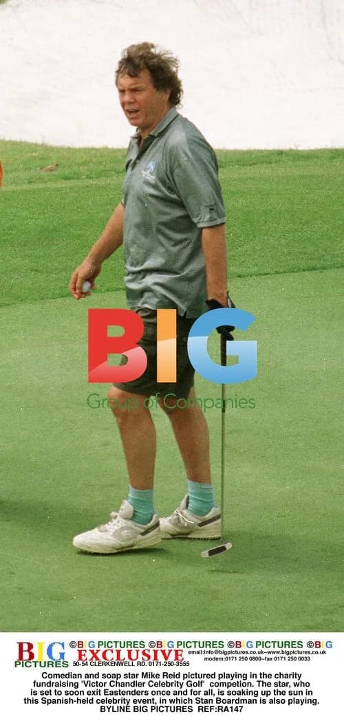 Mike Reid plays in celebrity golf charity event