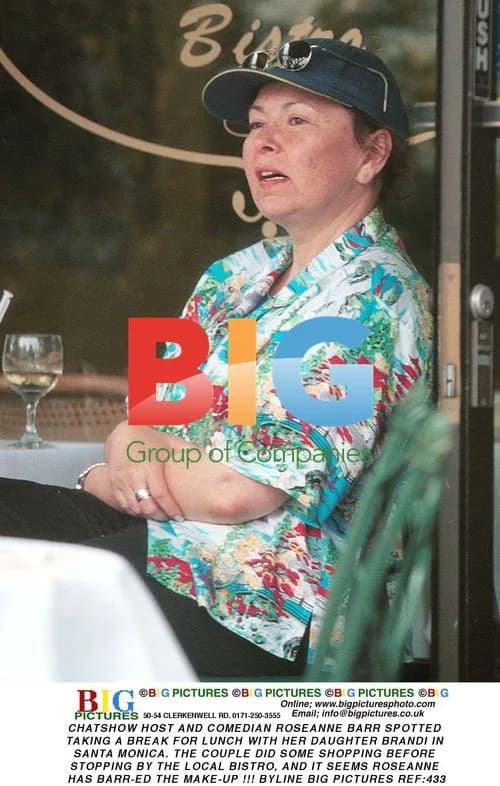 Roseanne Barr Spotted with Daughter