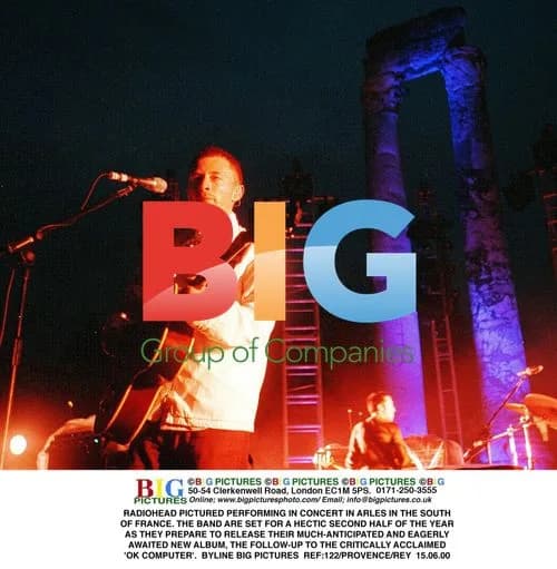 Radiohead Perform in Arles