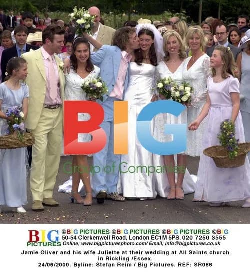 Jamie Oliver and Wife at Wedding