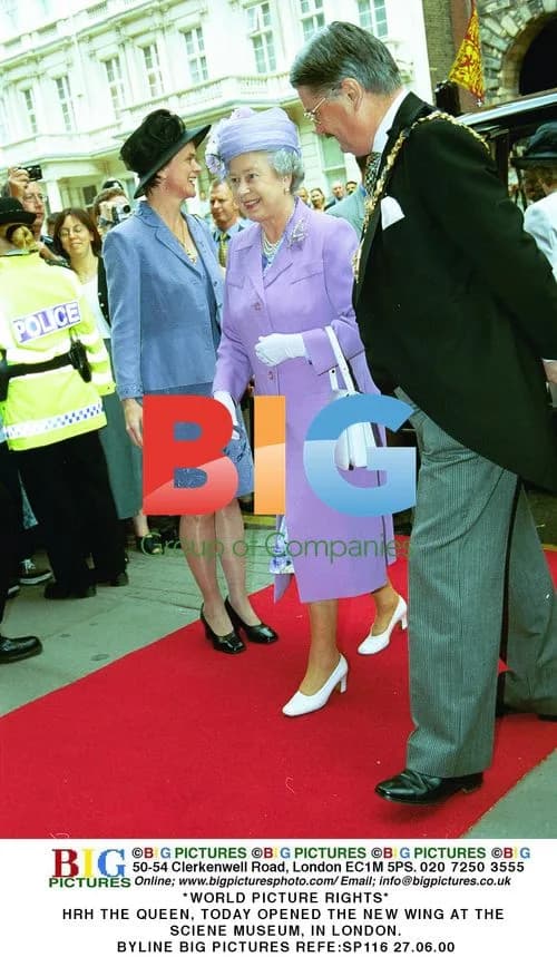 Queen Opens New Science Museum Wing