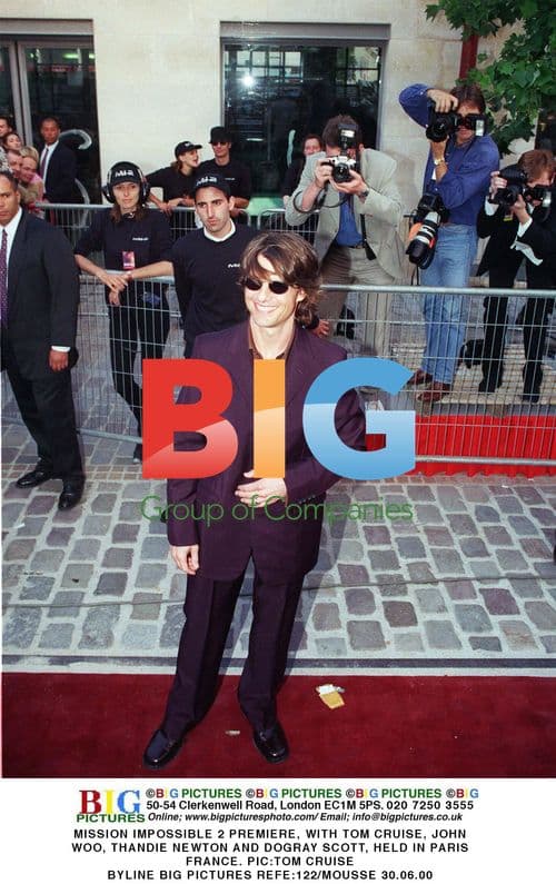 MISSION IMPOSSIBLE 2 Premiere in Paris