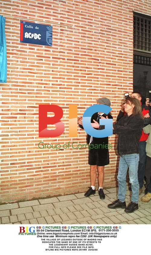 AC/DC Brothers Honored in Leganes, Spain
