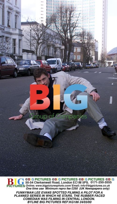 Lee Evans filming TV pilot in London