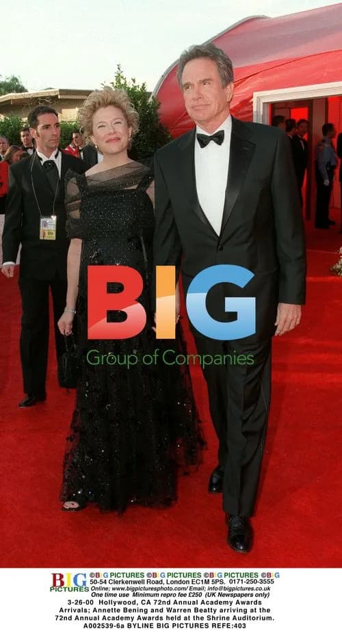 Annette Bening and Warren Beatty at the 72nd Oscars