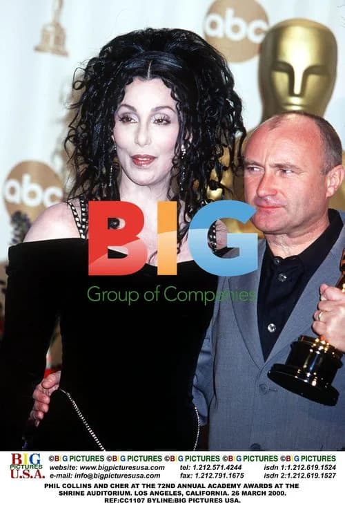 Phil Collins and Cher at the 72nd Oscars