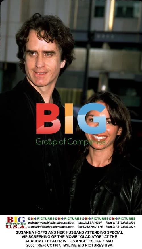 Susanna Hoffs Attending VIP Screening