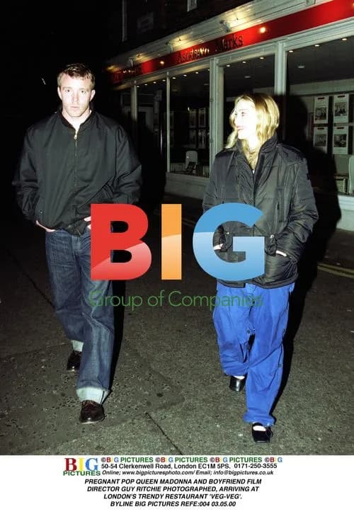 MADONNA AND GUY RITCHIE ARRIVING AT VEG-VEG