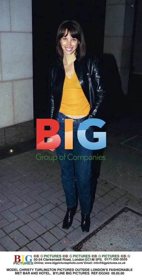 Christy Turlington outside London's Met Bar