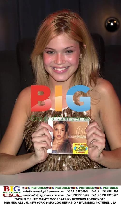 Mandy Moore Promotes New Album at HMV