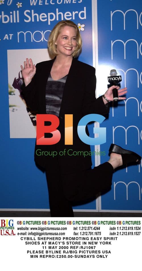 Cybill Shepherd promotes Easy Spirit shoes at Macy's