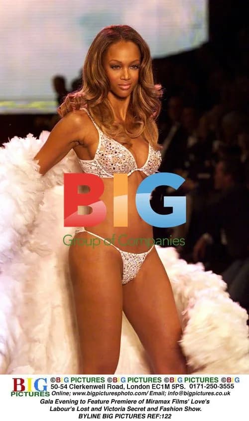Tyra Banks at AMFAR Gala