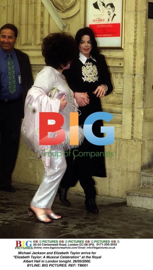 Michael Jackson and Elizabeth Taylor at event